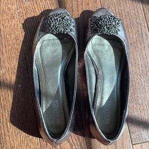 Kenneth Cole reaction flats